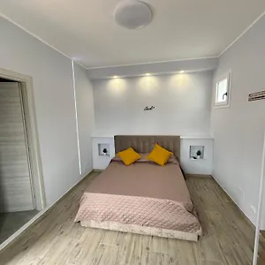 Apartment Fcoairporthouse, Fiumicino